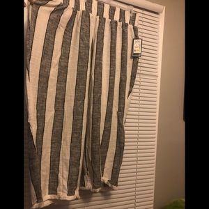 20W Pant black and white strips new with tags